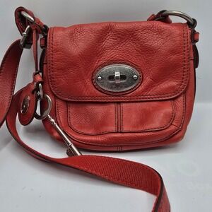 Fossil Maddox Red Pebbled Leather Crossbody Bag Long Live Vintage Turnlock Key